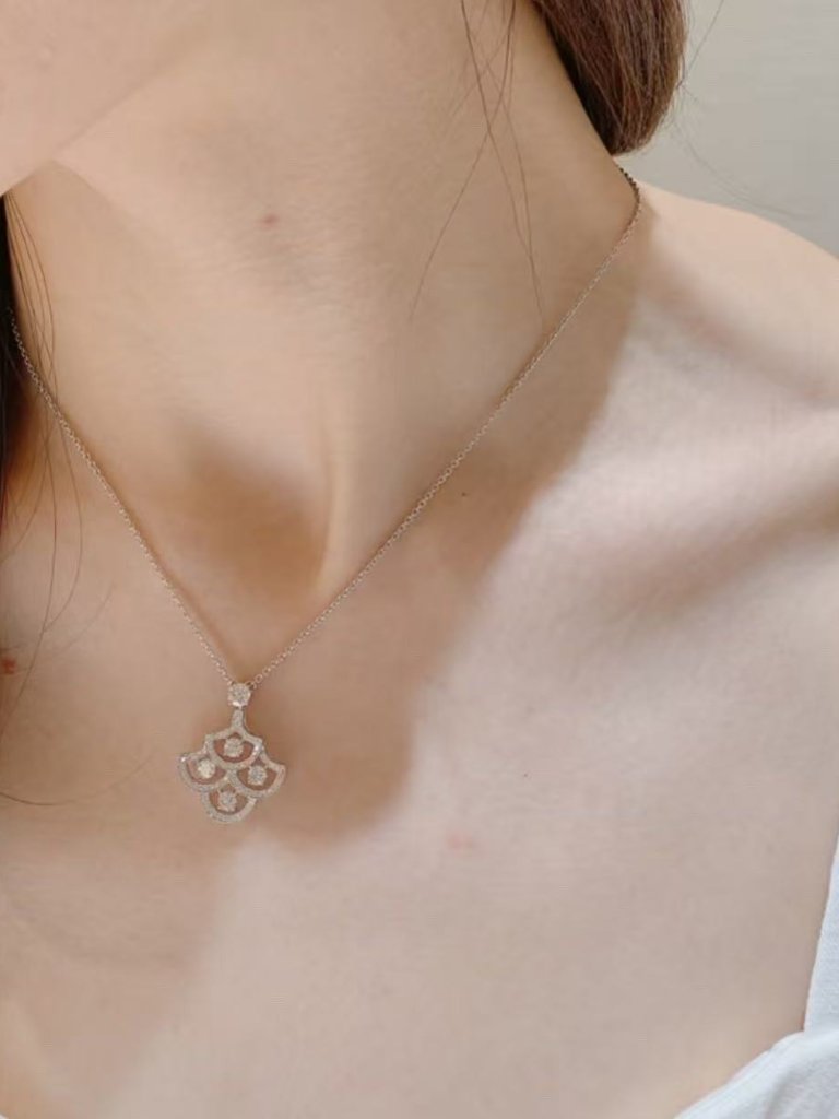 Graff Full Diamond Necklace 220$